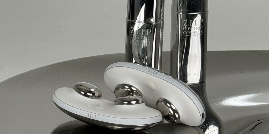 Facial Lymphatic Drainage: Massage & Microcurrent for Instant Definition